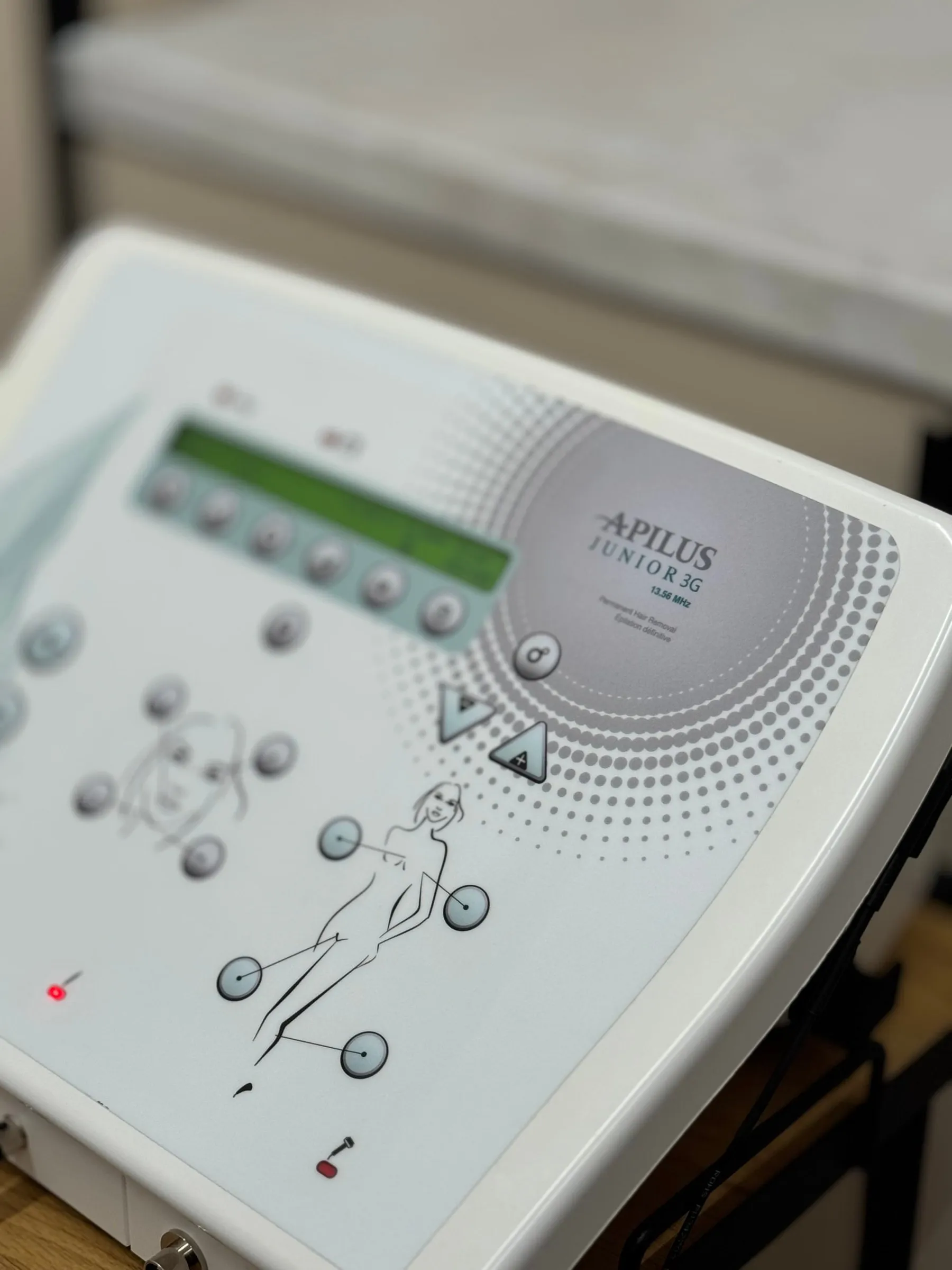 Aparatul de electroepilare Apilus Junior 3G